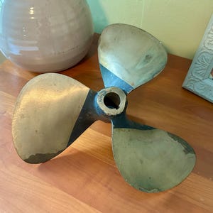 Boat Propeller, Bronze Boat Propeller, Propeller, Vintage Propeller, 3 Blade Propeller, Maritime Decor, Beach House Decor, Nautical Decor