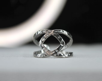 Gehämmert Edelstahl Minimalist Geometrische Ring Einstellbar Größe 7,5-8