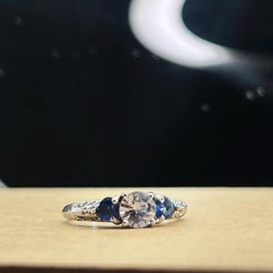ヴィンテージ風 3CT オーバルカット ブルーサファイア ハロー エンゲージリング 925 スターリングシルバー リング サイズ 8.5-
