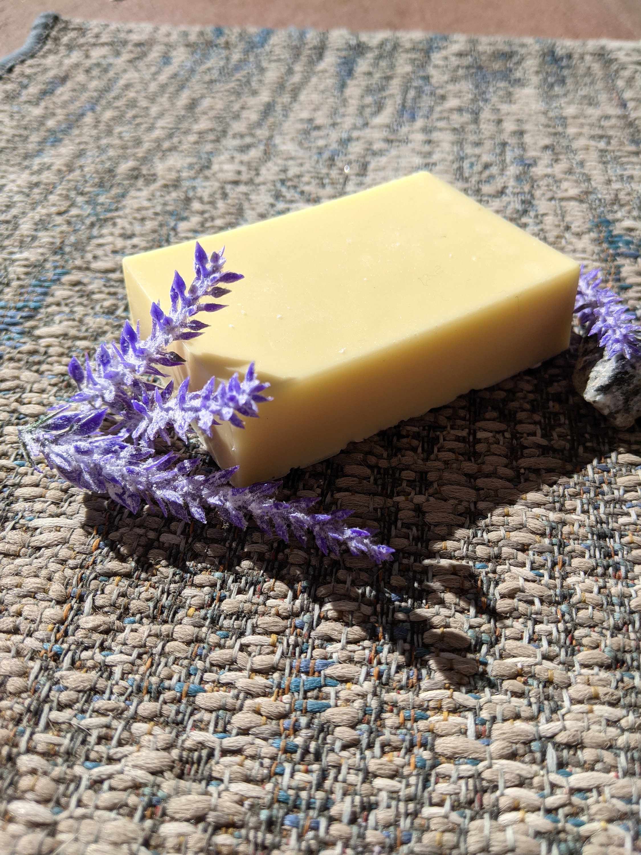 Savon au beurre de karité au miel Etsy Savon au beurre de karité au miel Etsy