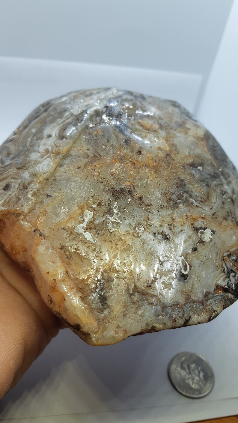 1 kilo large agate specimen