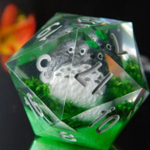 CLEARANCE: Friendly Forest Squirrel Jumbo D20 (sharp edge, read description)