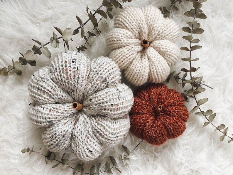 KnotandStitches 3 piece pumpkin set, hand knit pumpkins