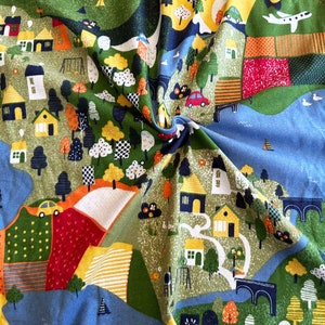 Carte panoramique arc-en-ciel avec vues sur la ville, maisons, rivières, arbres et terre, 42 po. de large, 100 % coton, flanelle super confortable - Vendu par mètre