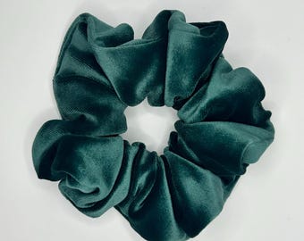 Coletero de terciopelo verde bosque / Suave y grueso / Perfecto para Navidad / Marca That Scrunchie
