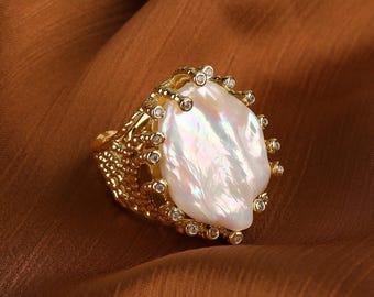 Oversized Natural Pearl Ring Set