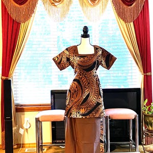 Puletasi, Polynesian / Tribal island design, Short sleeves, Brand New