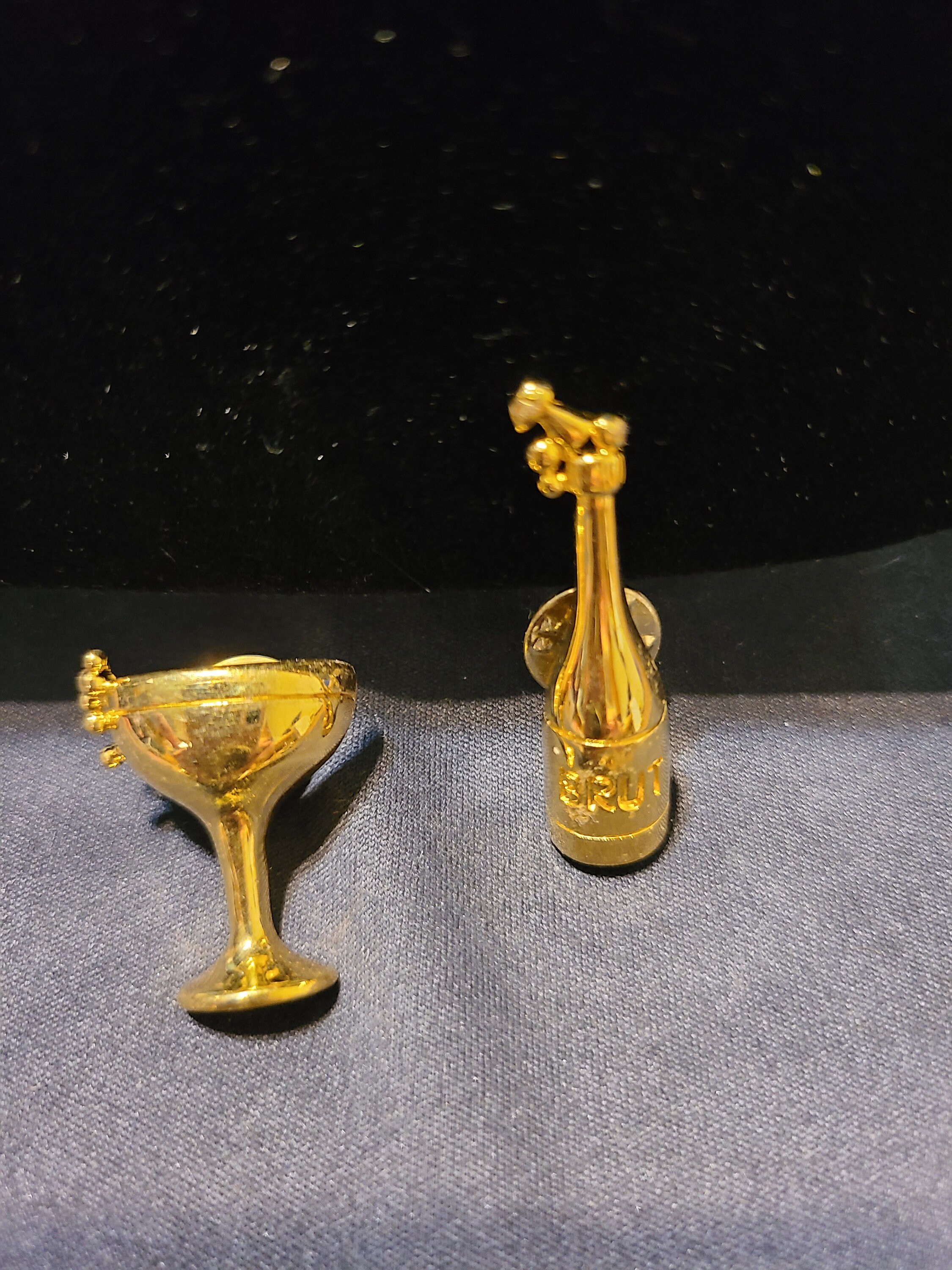 Set of 2 Gold Pins in Gold Etsy