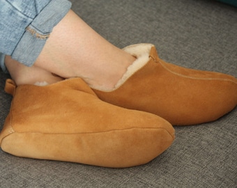 Hand Made Luxury New Sheepskin Slippers Men Women Ladies Booties Genuine unique gift Christmas present FREE SHIPPING