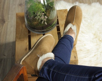 Handcrafted Luxury New Sheepskin Boot Slippers Men Women Ladies Hand Made from Genuine unique Leather footwear