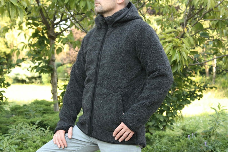 Kapuzenjacke aus Wolle WOOLMARK Wolljacke Merinowolle Bild 1