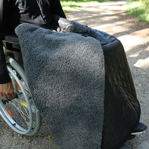 Wool Blanket for Wheelchair Users | Warm Merino Wool | Waterproof | Wheelchair Warmer