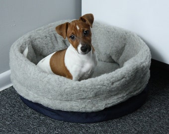 NEW Elegant NATURAL WOOL dog pet bed with a pillow