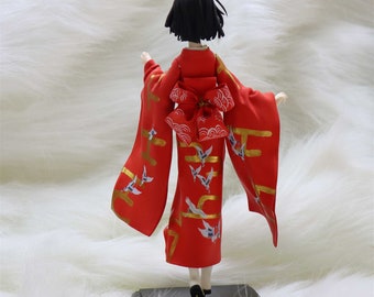 手作りの 8 インチ超軽量粘土アクションフィギュア。着物に繊細な絵を