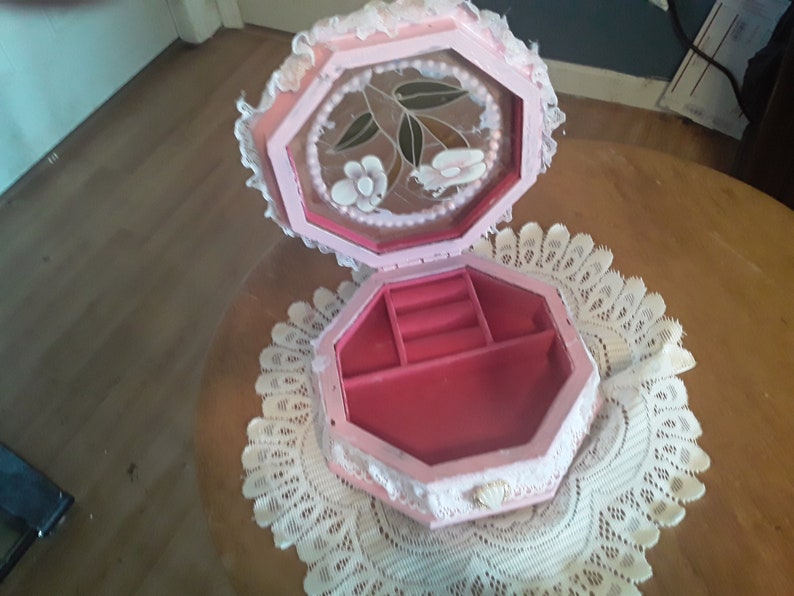 white lace beads Gift for girls women rose painting satin liming Pretty upcycled Pink Sbabby Chic Pink Jewelry Box Pearl luster paint
