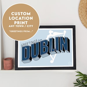 Saudações personalizadas de .... Impressão, qualquer arte de local, impressão retro irlandesa, arte irlandesa, impressão em estilo de cartão postal, impressão irlandesa, arte de parede da Irlanda