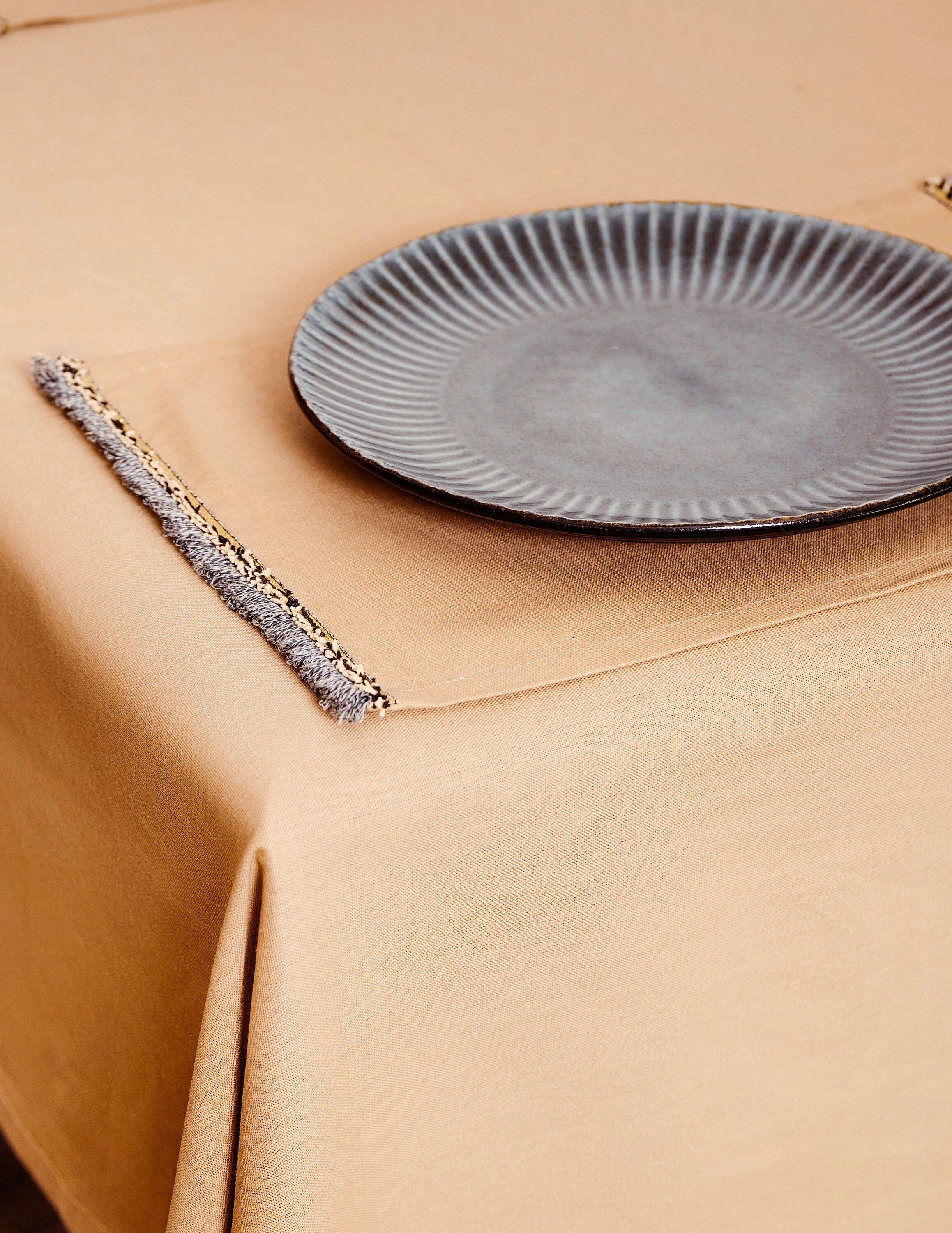 Linen Placemat . Simple and elegant table decor from our Rye Etsy