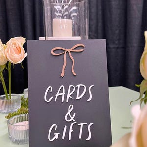 Letrero de acrílico personalizado con tarjetas y obsequios: letrero de boda personalizado, dimensional, decoración moderna para ceremonias y recepciones: We Tied The Knot
