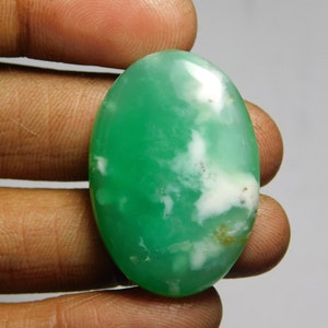 Chrysoprase Cabochon: Natural Gemstone Pendant (45Cts, 32x22MM