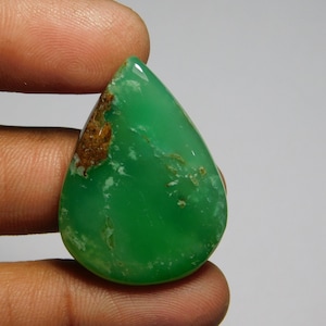 Chrysoprase Cabochon: Natural Green Gemstone Pendant (44Cts, 33x24MM)