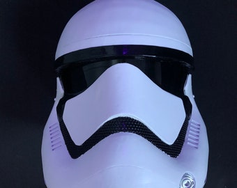 【新品】ANOVOS ファースト・オーダーストームトルーパーヘルメット(FRP) Amazon.co.jp: First Order Stormtrooper Helmet by Anovos