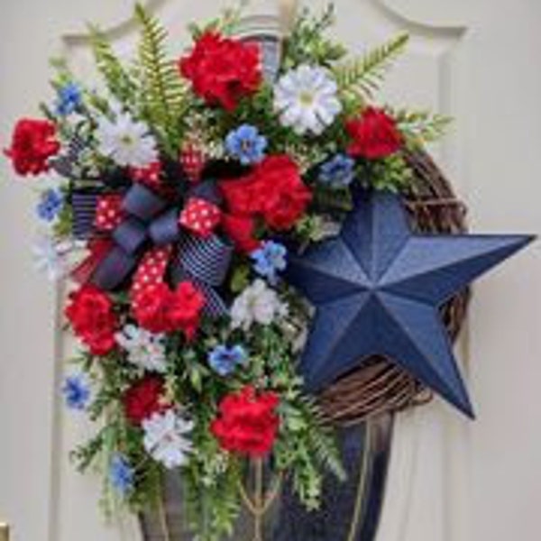 Patriotic Star Wreath, Red Geranium Wreath, Summer Front Door Wreath, 4th of July Grapevine Wreath, Independence Day Decor