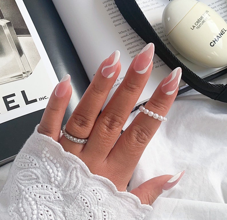 ADELE ABSTRACT press on nails Reusable press on image 0