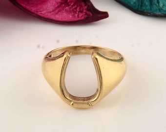 Horseshoe Signet Ring, Good Luck Ring ,Lucky Charm Ring ,U-Shaped Ring, Horse Lover Gift, Lucky Horse Shoe Ring, Equestrian Jewelry,