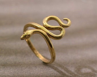 Adjustable Brass Snake Ring, Gold Ring, Minimalist Ring, Gold Snake Ring, Gift For Her, Snake Lover Gift, Serpent Ring, Animal Ring,