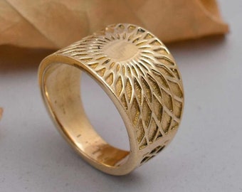 Anello del sole, SIMBOLO di luminosità, anello del sole, anello del sole nascente, anello delicato in oro, anello a punta, anello alla moda, anello celeste, anello minimalista, lsya,