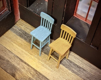 1:48 Scale Tall Chair x2 (unpainted resin)