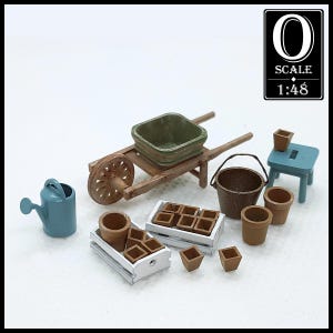 1:48 Scale Green Thumb Set (unpainted resin)