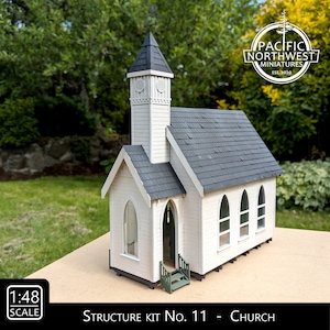 1:48 Scale Building Kit "Church / Schoolhouse" (unpainted multi-media kit)