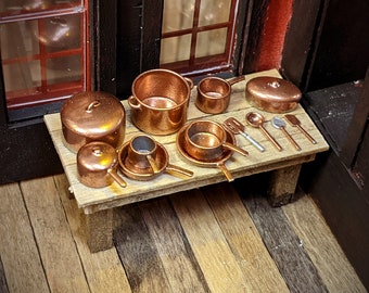 1:48 Scale Cookware Set - Pots & Pans (unpainted resin)