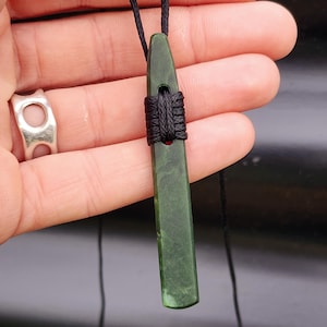 NZ Greenstone Pounamu Toki Pendant Necklace (N204)