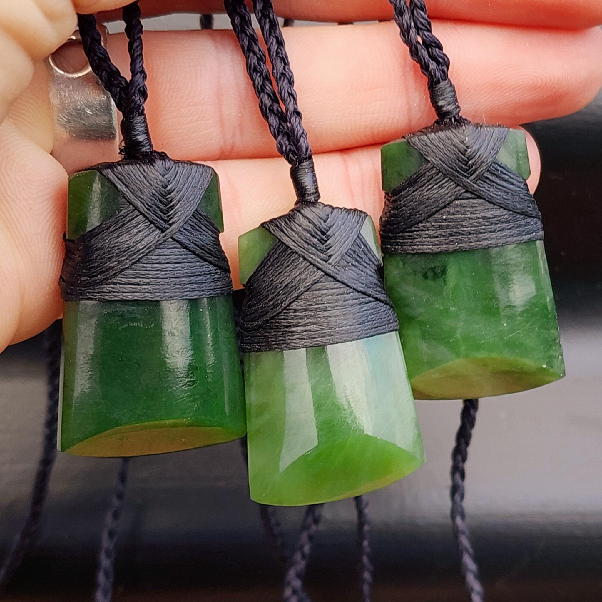 NEW ZEALAND GREEN STONEニュージーランド産グリーンストーン NEW ZEALAND GREEN STONEニュージーランド産グリーンストーン