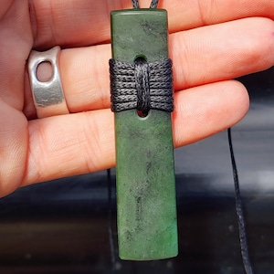 NZ Greenstone Pounamu Toki Pendant Necklace (N306)