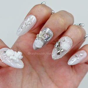 Lace and Silver Bows Wedding Press on Nails, 3d Nail Art, Handmade Press ons, Bridal Fake Nails, Gift For Her, Nails with Bows