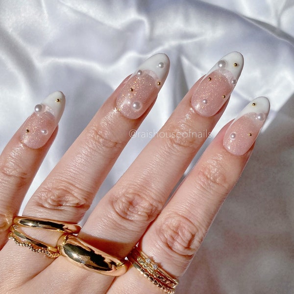Almond Nails - Etsy