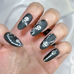 Halloween Press on Nails, Skeleton Nails, Spooky Nails, Scary Nails, Handmade  Nails, Fake Nails, Gel Nails