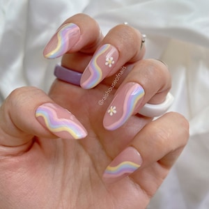 Pastel Rainbow  Press on Nails, Wavy Nails. Cute Nails, Fake Nails, Minimal Nails, Glue on Nails, Summer Nails, Short Almond Nails