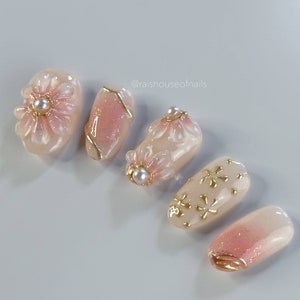 Blush Flowers Press on Nails, Jelly Nails, Gold Nails, Chrome Nails, Glitter Nails, Pearl Nails, Spring Nails, Handmade Nails image 7