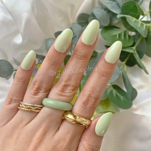 Basic Press on Nails, Custom Nails, Plain Nails, Gel Nails, Handmade Nails, Acrylic Nails