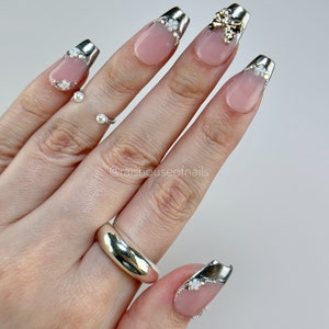 Silver Chrome Press on Nails, Flower Nails, Rhinestone Nails, Metallic Nails, Chrome Nails, Y2K Nails, Bow Nails, French Tip Nails. image 9