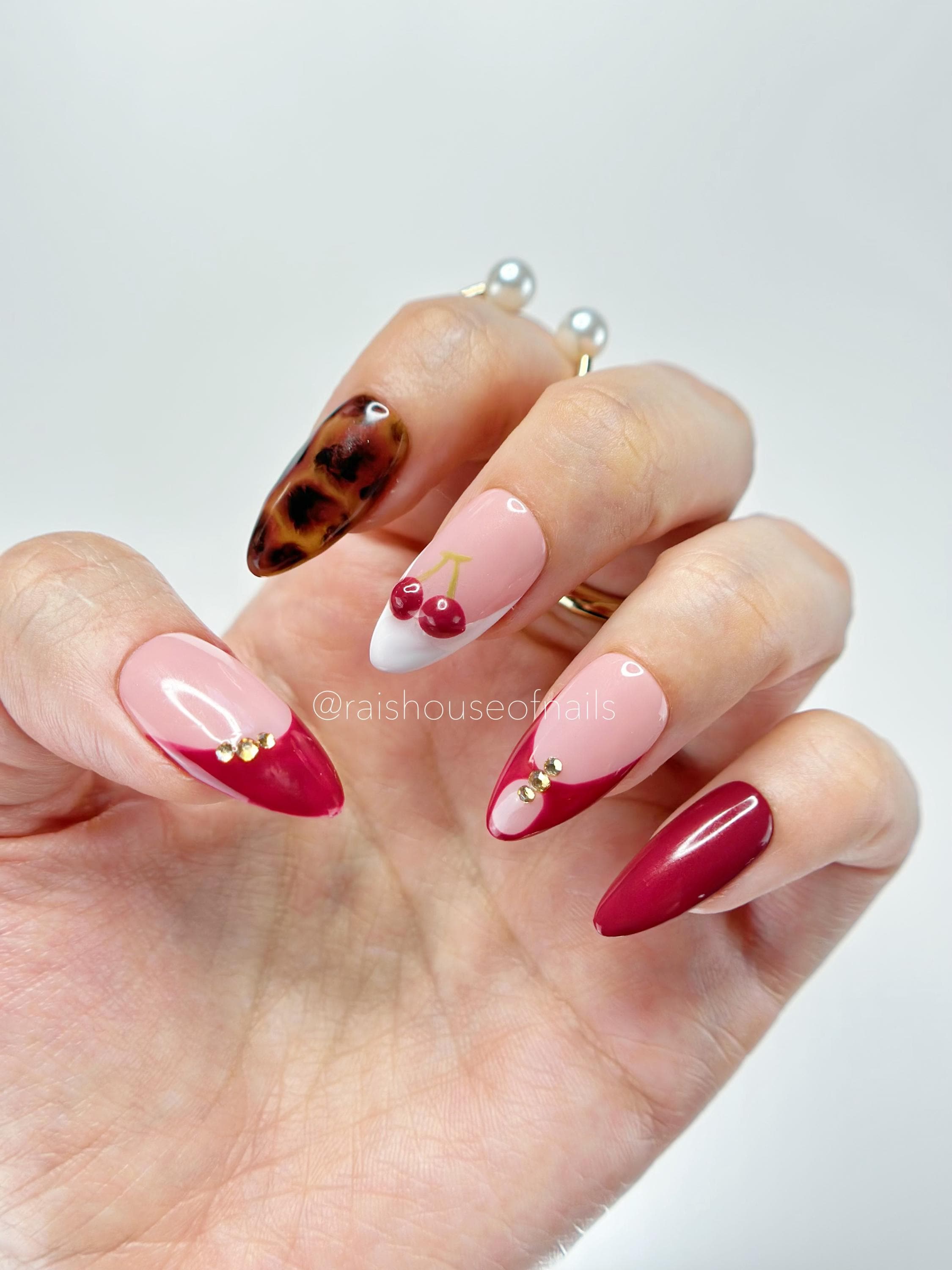 その他 Nail Art Dark Cherry Press on Nails With Tortoiseshell, 3D Cherry, and