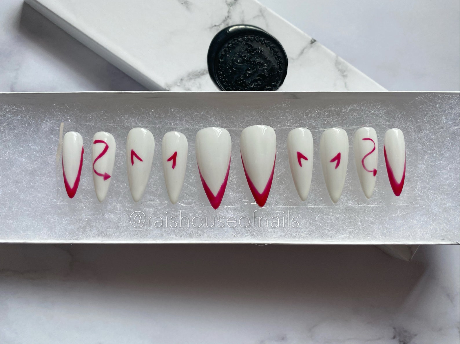 Devil Press on Nails Devil Horns and Tail with Red Français V Etsy