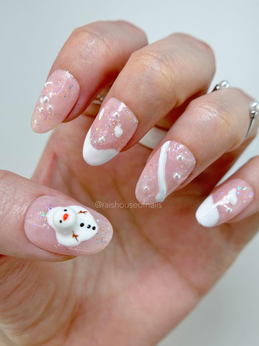 Frosty Snowflake Press-On Nails