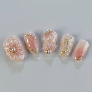 Blush Flowers Press on Nails, Jelly Nails, Gold Nails, Chrome Nails, Glitter Nails, Pearl Nails, Spring Nails, Handmade Nails image 5