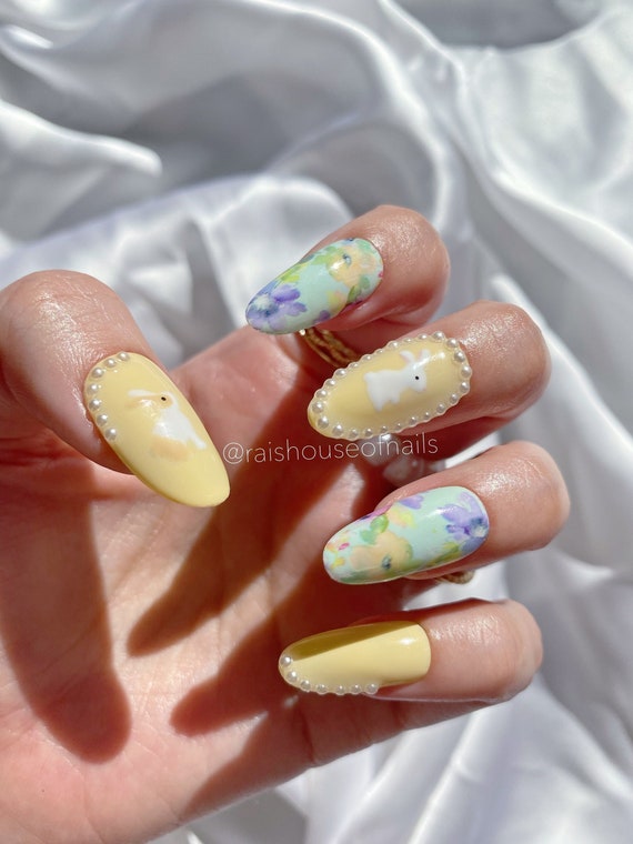 spring almond nails