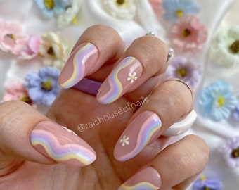 Pastel Rainbow Press on Nails, Wavy Cute Nails, Fake Nails, Minimal  Nails, Glue on Nails, Summer Nails, Short Almond Nails
